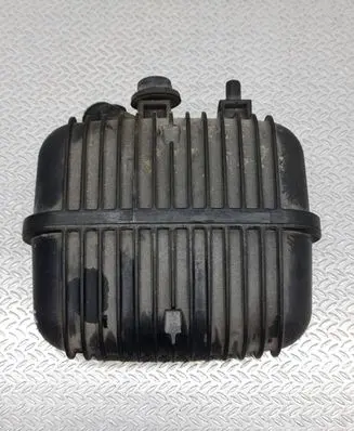 Audi A4 S4 B7 8E 8H Vacuum air tank 8E0129955 HP01
