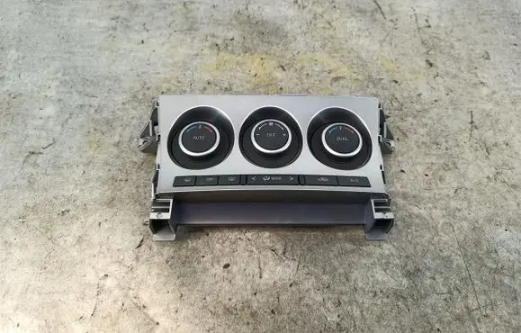 Mazda 3 II Climate control/heater control trim BBP561190G