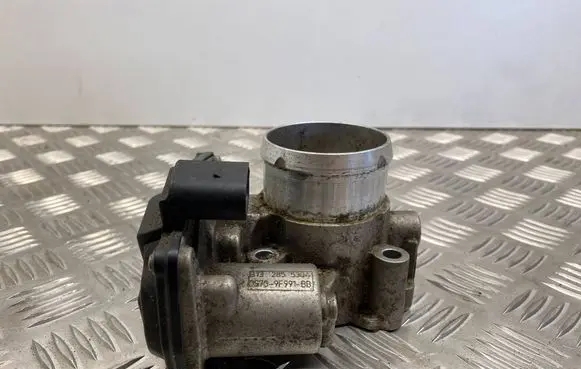 Ford Kuga II Throttle valve DS7G9F991BB
