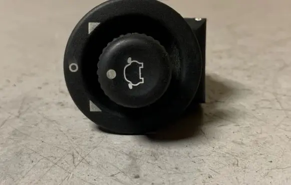 Ford Fiesta Wing mirror switch 93BG17B676BA K808X