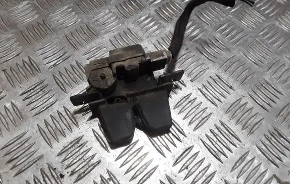 Tailgate/trunk/boot lock/catch/latch