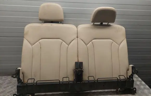 Audi Q7 4M Third row seats 