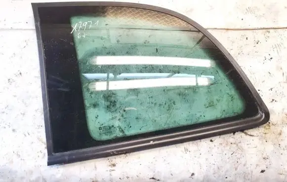 Opel Zafira A Rear side window