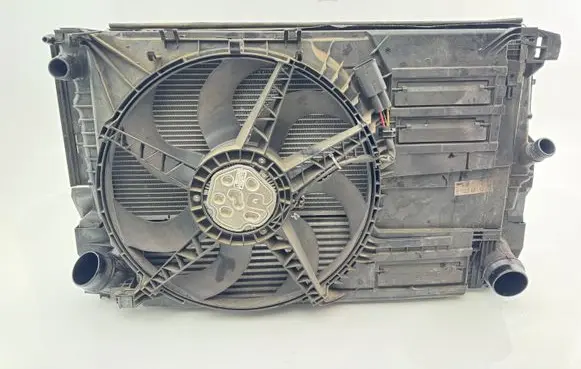 BMW 2 F46 Radiator set 7617608 22828110 7617598