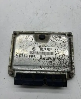 Volkswagen Touareg I Engine control unit/module 022906032ga 0261208647