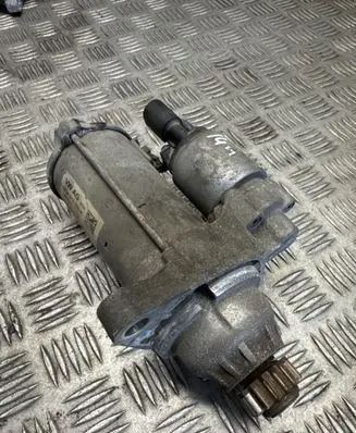 Volkswagen Golf VII Starter motor 0AM911023R 10062013 0001179522