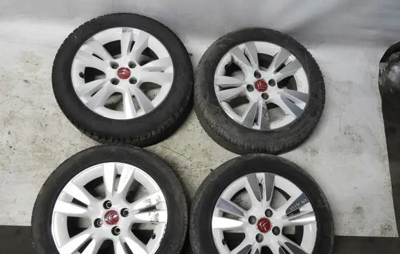 R16 alloy rim