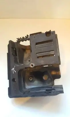 Volkswagen PASSAT B6 Fuse box cover 1K0907361B 0281003038