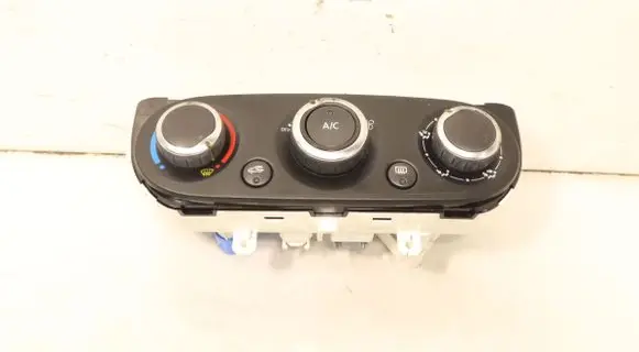 Renault Clio IV Interior fan control switch 272709355R