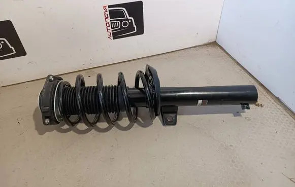Volkswagen PASSAT B7 Front shock absorber with coil spring 3AA413031M 3C0413031AA 3C0413031A