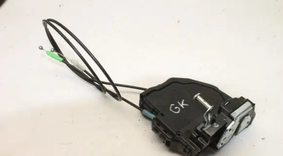 Toyota Verso-S Rear door lock
