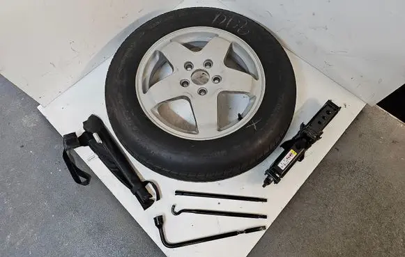 Dodge Durango R18 spare wheel 04726587AB 68068665AC