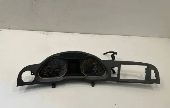 Audi A6 S6 C6 4F Speedometer (instrument cluster) 4F0920931B 4F0910930A 50300031602