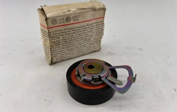 Volkswagen Polo IV 9N3 Timing belt/chain tensioner 036109243AF 036109243AE