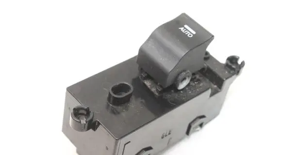 Hyundai i40 Electric window control switch 935753Z200