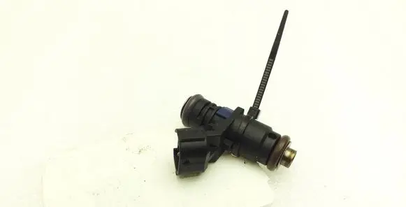 Skoda Fabia Mk3 (NJ) Fuel injector 04E906031F