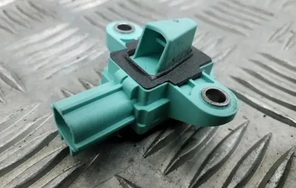 Audi A4 S4 B8 8K Airbag deployment crash/impact sensor 8K0