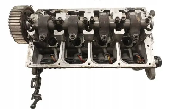 Skoda Octavia Mk2 (1Z) Engine head 038103373R