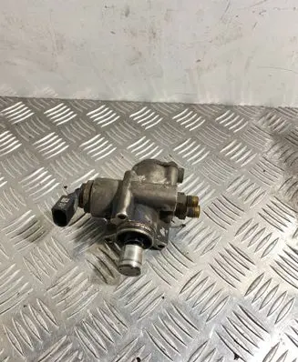 Audi A6 S6 C6 4F Fuel injection high pressure pump 06E127025G
