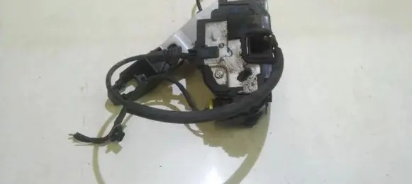 KIA Ceed Rear door lock