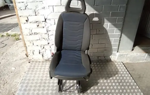 Iveco Daily 6th gen Front driver seat 25R040005 84175085363 5802093111