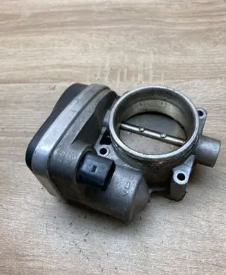 BMW 3 E90 E91 Throttle valve 1439224