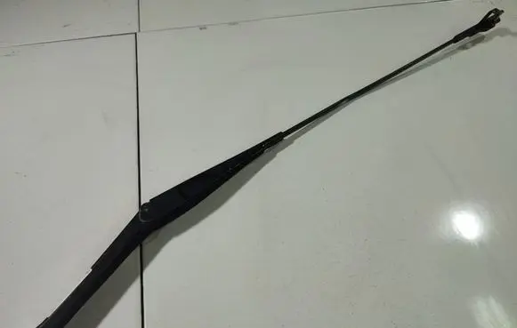 Ford Focus Front wiper blade arm 