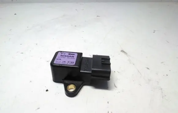 Nissan X-Trail T30 Airbag deployment crash/impact sensor 479308H300
