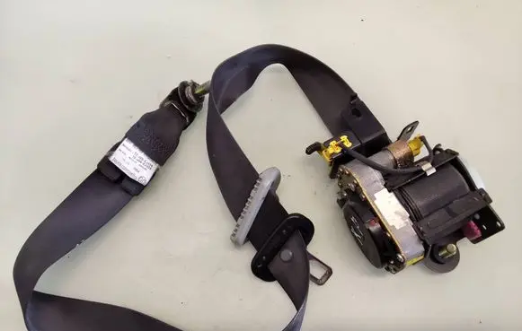 Honda Accord Front seatbelt TKAF8EJ438 TKAF8EJ439 06232004