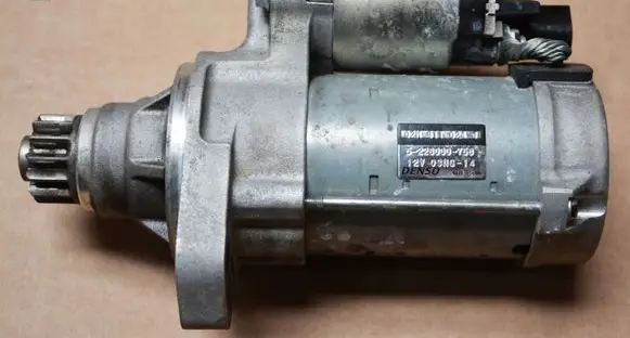 Volkswagen Golf VII Starter motor 02M911024J
