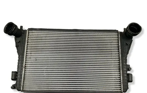 Volkswagen Touran I Intercooler radiator 1K0145803