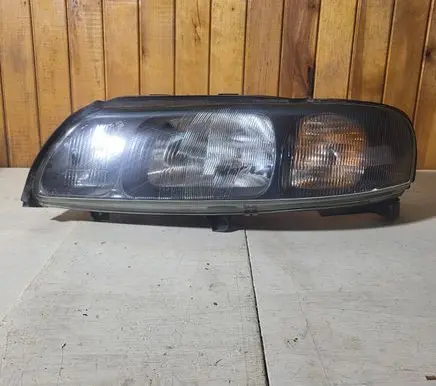 Volvo S60 Headlight/headlamp 8693587 89007869