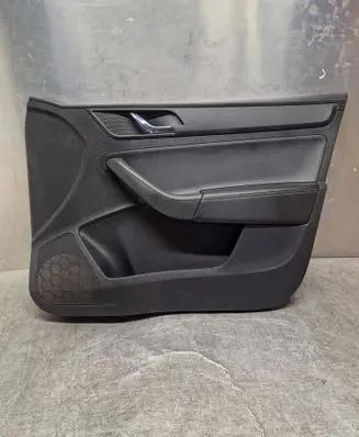 Skoda Rapid (NH) Front door card panel trim 5JB867014