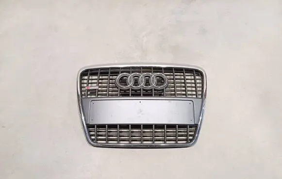 Audi A6 S6 C6 4F Front bumper upper radiator grill 4F0853651L