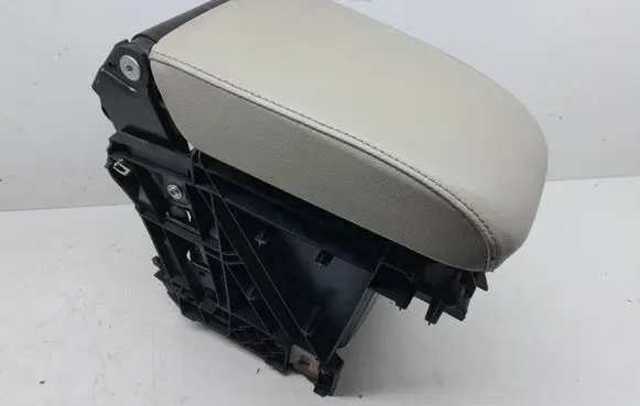 Volkswagen Golf VII Armrest 5G0864251D 5G0864089D