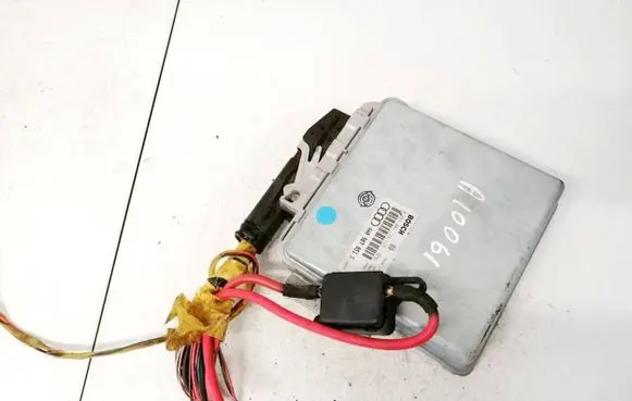 Opel Zafira B Engine control unit/module 4a0907051x 0281001128