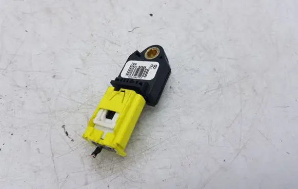 Toyota Auris 150 Airbag deployment crash/impact sensor 8983102080