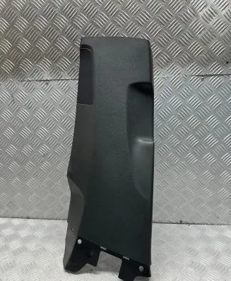 (B) pillar trim (bottom)
