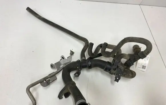 Renault Megane III Engine coolant pipe/hose HSR22232