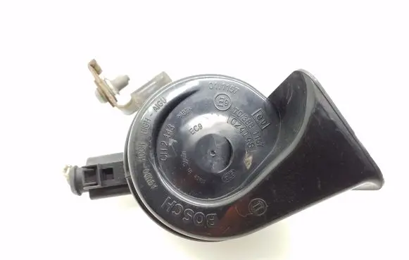 Audi A3 S3 8P Horn signal E93881157 E9024148