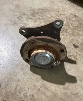 Peugeot 208 Rear wheel hub