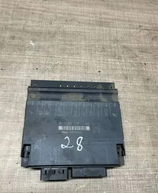 Mercedes-Benz S W220 Seat control module A2208201285 00007654A5