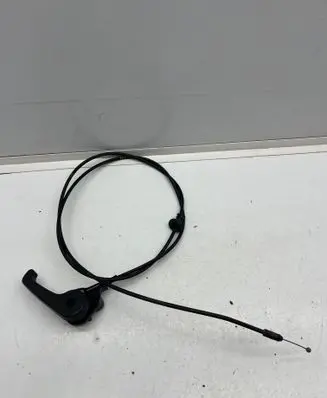 Hyundai Santa Fe Engine bonnet (hood) release handle 