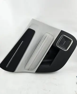 Polestar 4 Coupe rear side trim panel 