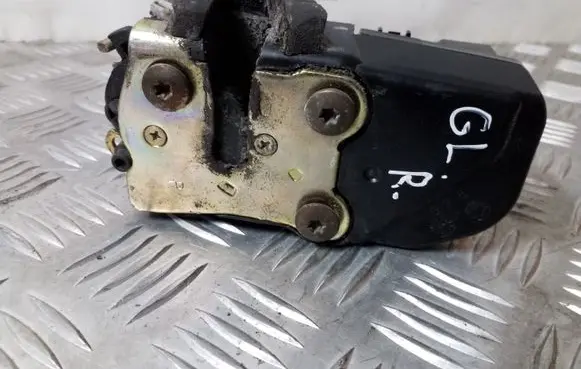 Jeep Cherokee III KJ Rear door lock