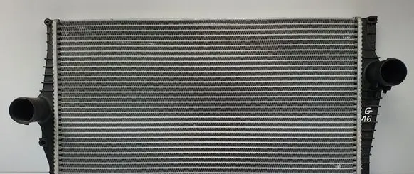 Volvo XC90 Intercooler radiator 818280