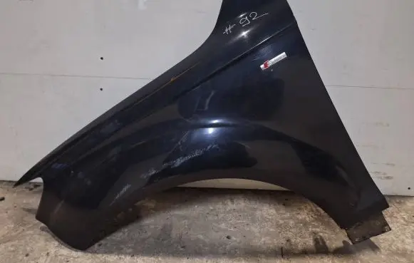 Audi Q7 4L Fender