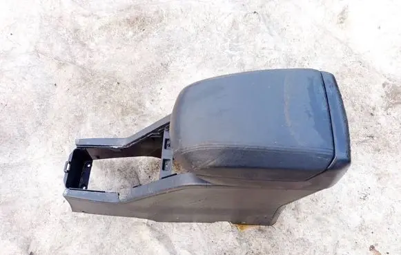 Chevrolet Captiva Armrest dhx04