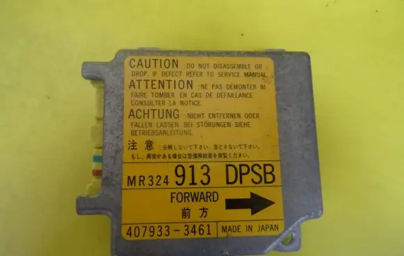 Mitsubishi Space Wagon Airbag control unit/module MR324913