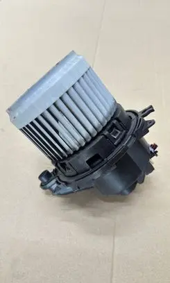 Renault Captur Heater fan/blower 5R5833500